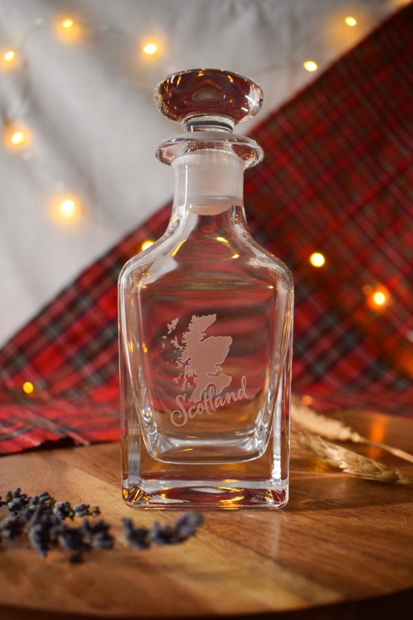 Nightcap Decanter Scotland Map 2 scaled whisky gift set