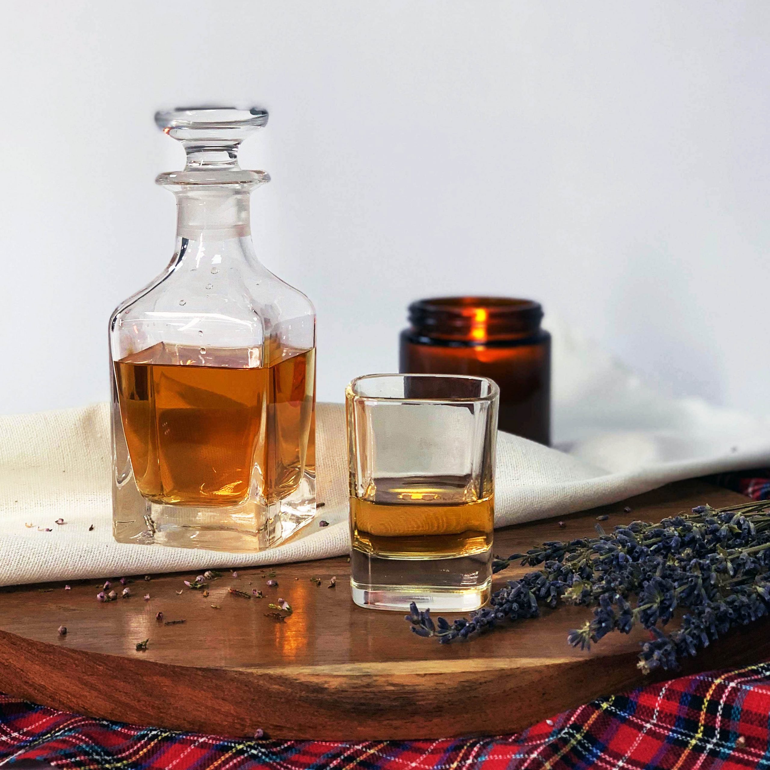 Nightcap-Sq-Dram-Candle Burns Collins Tot Glass with Clan Engraving Scottish gift